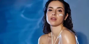 Existe um Segredo da Beleza Eterna? O Papel da Cirurgia Plástica na Busca pela Juventude